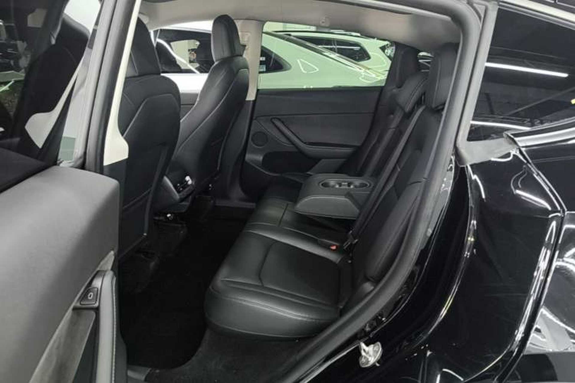 Used Tesla Model Y 2021 Long-Range All-Wheel-Drive Version Left Rear Seat