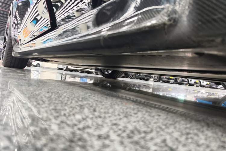 Used Tesla Model Y 2021 Performance High-Performance All-Wheel-Drive Version Left Side Sill