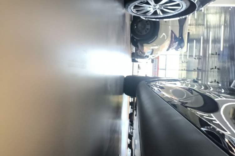 Used Tesla Model Y 2021 Revised Version 2 Long-Range All-Wheel-Drive Edition Left Side Sill