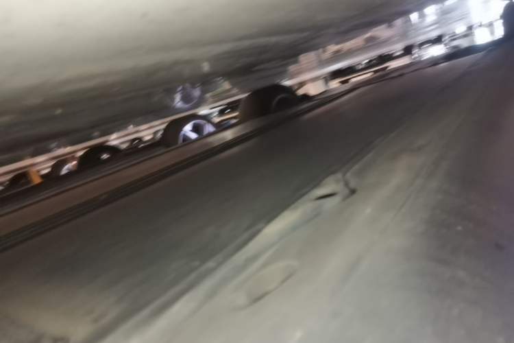 Used Tesla Model Y 2021 Standard Range Rear-Wheel Drive Version Left Side Sill