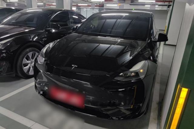 Used Tesla Model Y 2021 Standard Range Rear-Wheel Drive Version