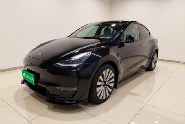 Ojetý Tesla Model Y 2021 Standard Range Rear-Wheel Drive Version