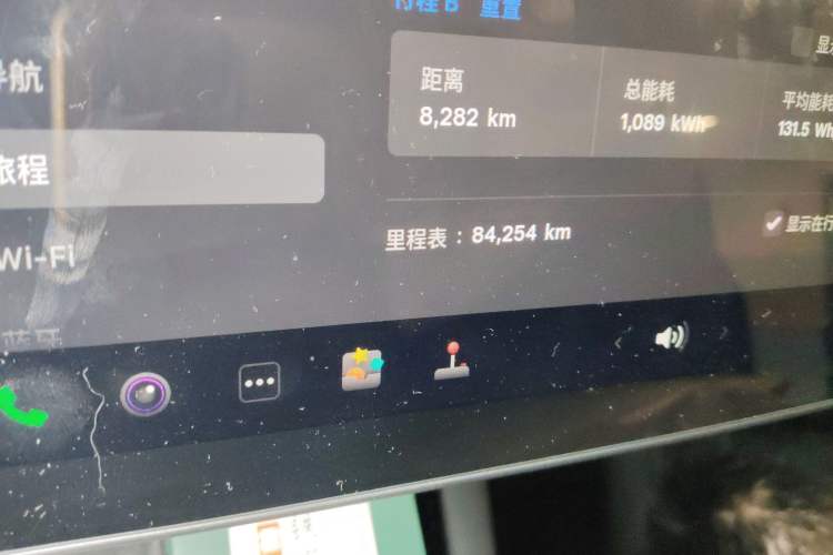 Used Tesla Model Y 2021 Standard Range Rear-Wheel Drive Version Odometer Close Up
