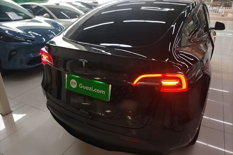 Used Tesla Model Y 2021 Long-Range All-Wheel-Drive Version Rear