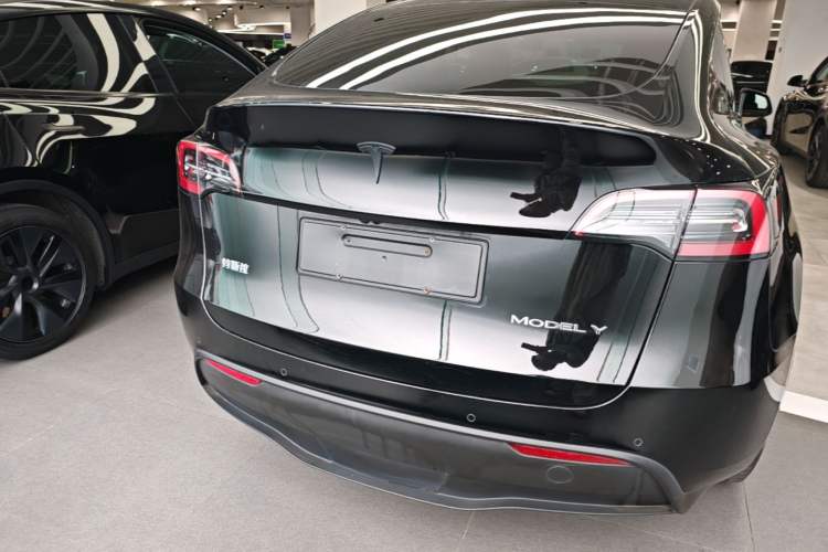 Used Tesla Model Y 2021 Revised Version 2 Long-Range All-Wheel-Drive Edition Rear