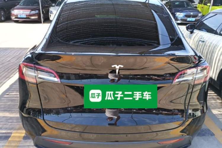 Used Tesla Model Y 2021 Long-Range All-Wheel-Drive Version Rear