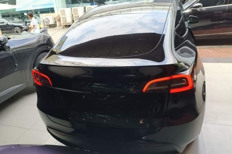 Used Tesla Model Y 2021 Long-Range All-Wheel-Drive Version Rear