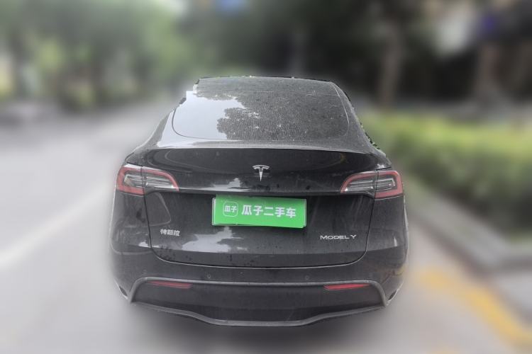 Used Tesla Model Y 2021 Long-Range All-Wheel-Drive Version Rear