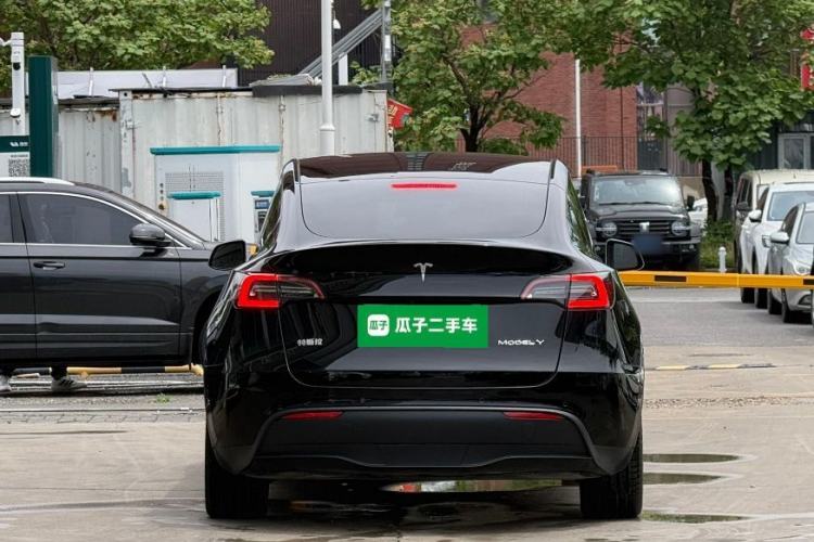 Used Tesla Model Y 2021 Revised Version 2 Long-Range All-Wheel-Drive Edition Rear