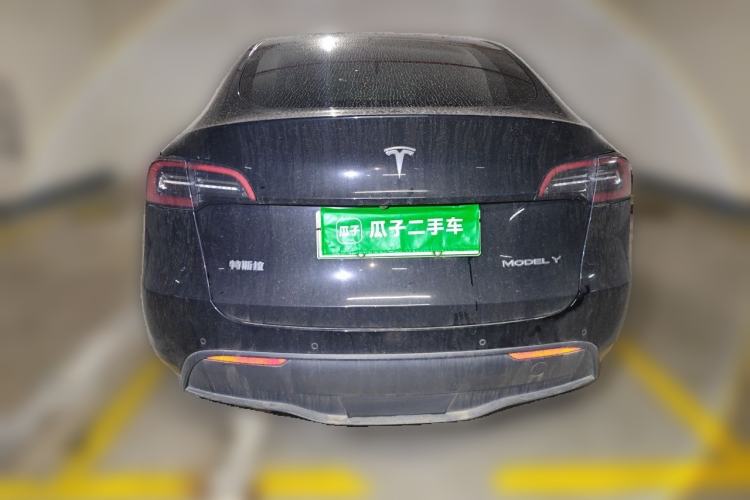 Used Tesla Model Y 2021 Long-Range All-Wheel-Drive Version Rear