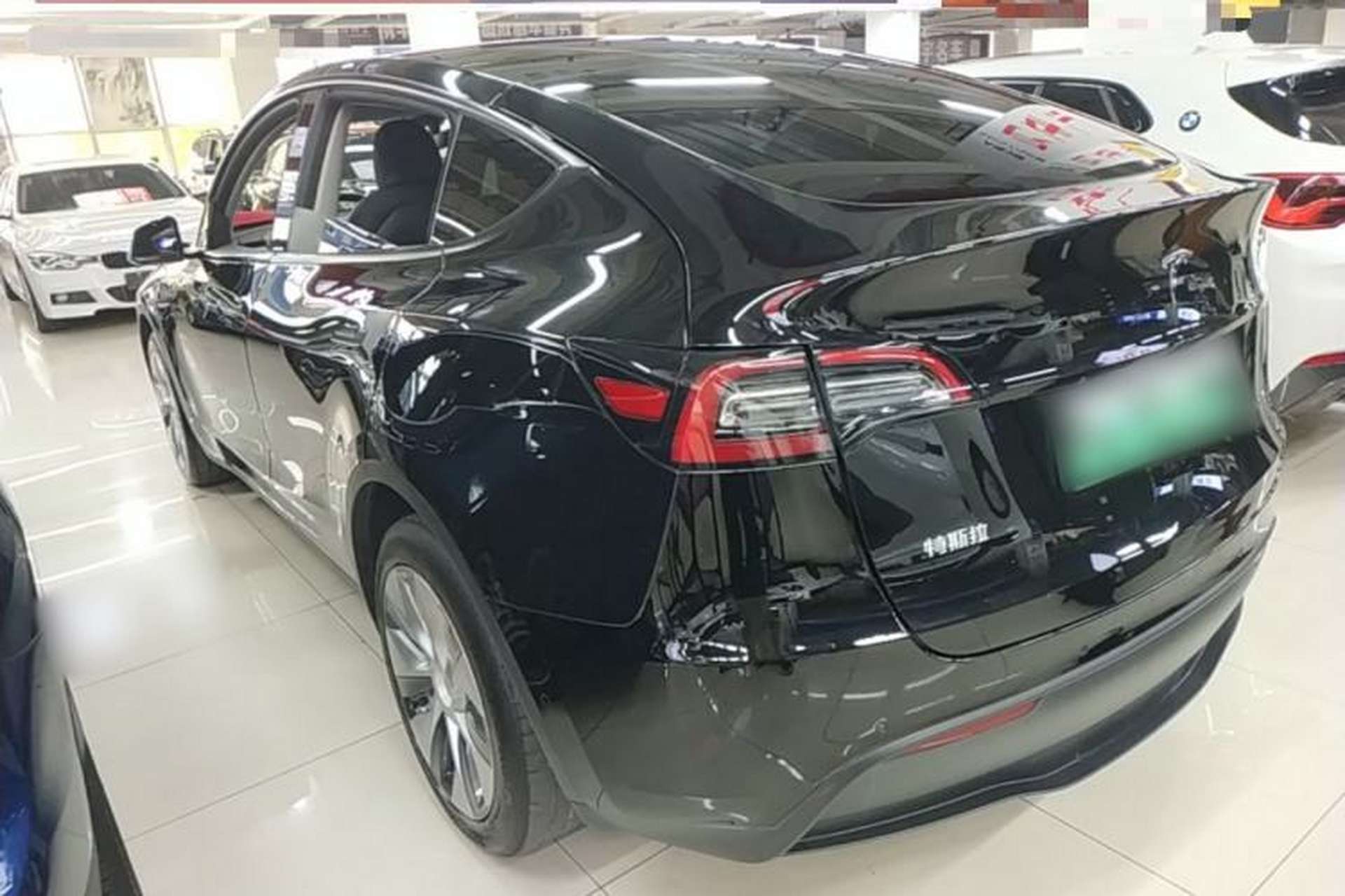 Used Tesla Model Y 2021 Long-Range All-Wheel-Drive Version 3D7 Rear Left 45 Deg