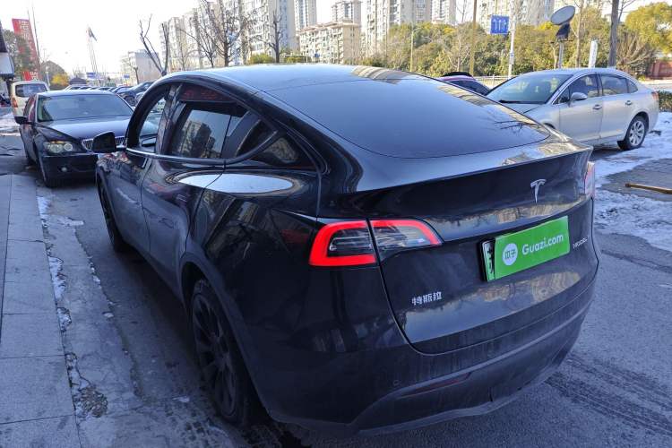 Used Tesla Model Y 2021 Long-Range All-Wheel-Drive Version Rear Left 45 Deg