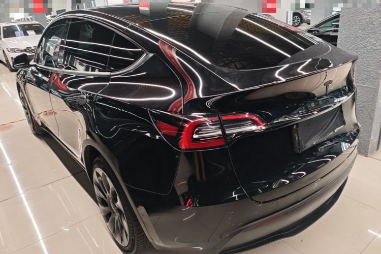 Used Tesla Model Y 2021 Long-Range All-Wheel-Drive Version 3D7 Rear Left 45 Deg