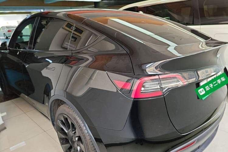 Used Tesla Model Y 2021 Standard Range Rear-Wheel Drive Version Rear Left 45 Deg