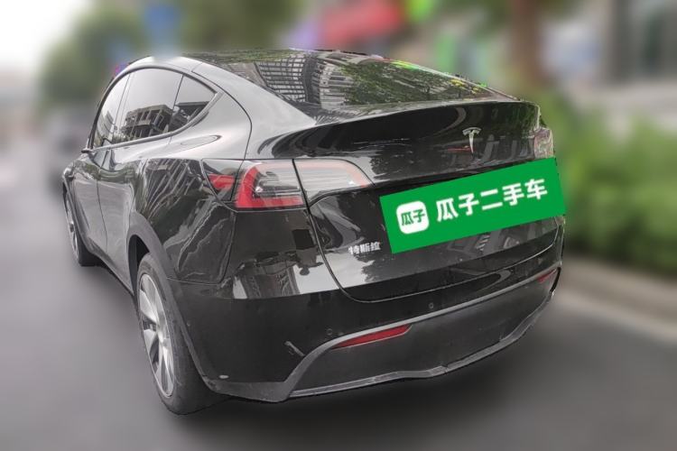 Used Tesla Model Y 2021 Long-Range All-Wheel-Drive Version Rear Left 45 Deg