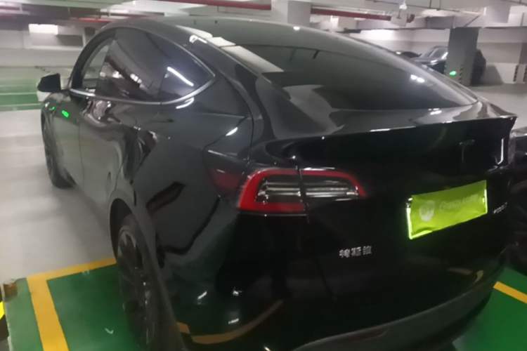 Used Tesla Model Y 2021 Standard Range Rear-Wheel Drive Version Rear Left 45 Deg