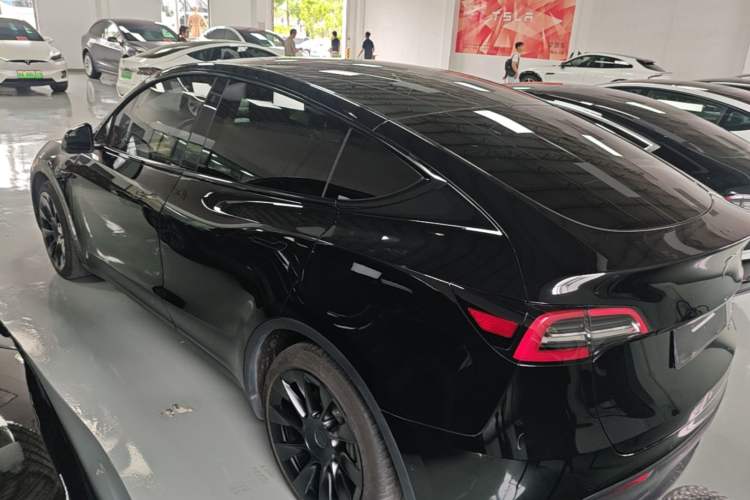 Used Tesla Model Y 2021 Standard Range Rear-Wheel Drive Version Rear Left 45 Deg