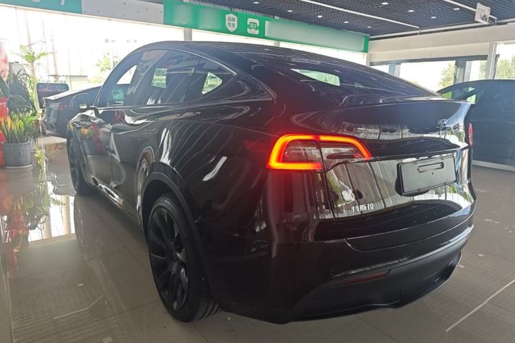 Used Tesla Model Y 2021 Standard Range Rear-Wheel Drive Version Rear Left 45 Deg
