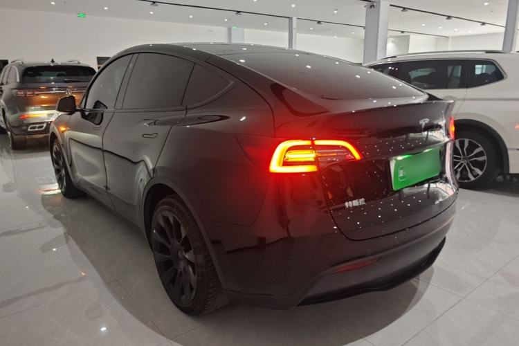 Used Tesla Model Y 2021 Standard Range Rear-Wheel Drive Version Rear Left 45 Deg
