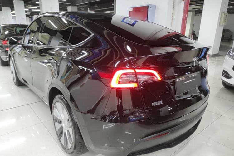 Used Tesla Model Y 2021 Standard Range Rear-Wheel Drive Version Rear Left 45 Deg
