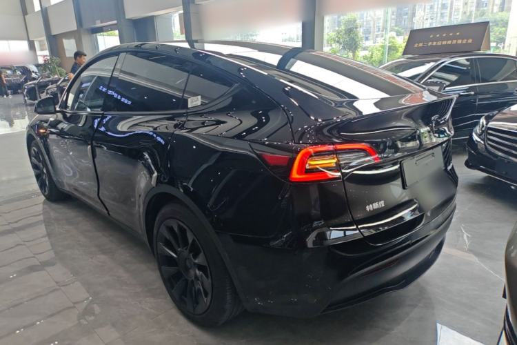 Used Tesla Model Y 2021 Long-Range All-Wheel-Drive Version 3D7 Rear Left 45 Deg