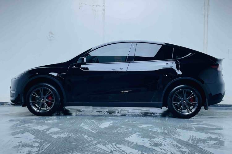 Used Tesla Model Y 2021 Standard Range Rear-Wheel Drive Version Rear Left 45 Deg