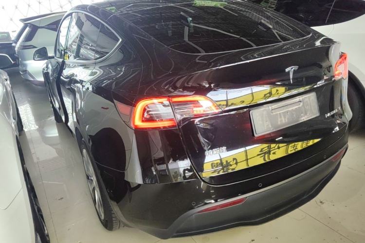 Used Tesla Model Y 2021 Standard Range Rear-Wheel Drive Version Rear Left 45 Deg