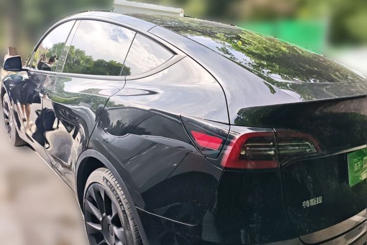Used Tesla Model Y 2021 Standard Range Rear-Wheel Drive Version Rear Left 45 Deg