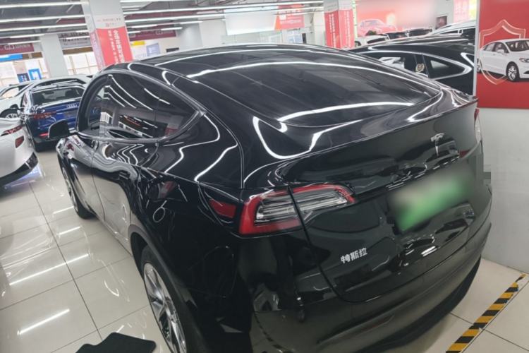 Used Tesla Model Y 2021 Long-Range All-Wheel-Drive Version Rear Left 45 Deg