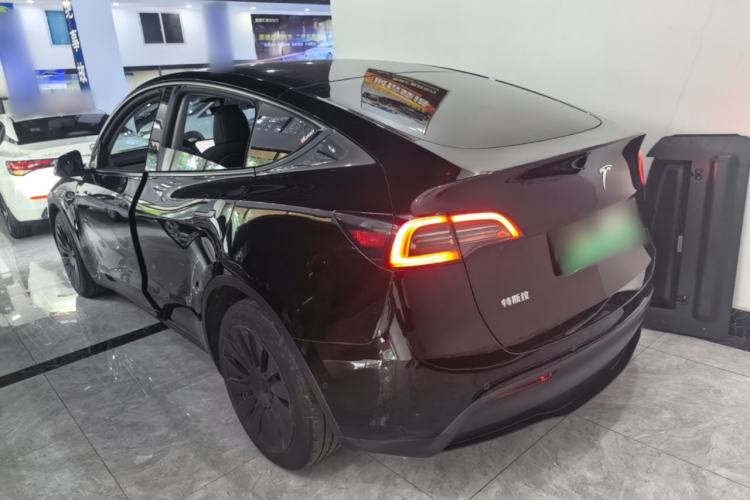 Used Tesla Model Y 2021 Long-Range All-Wheel-Drive Version Rear Left 45 Deg