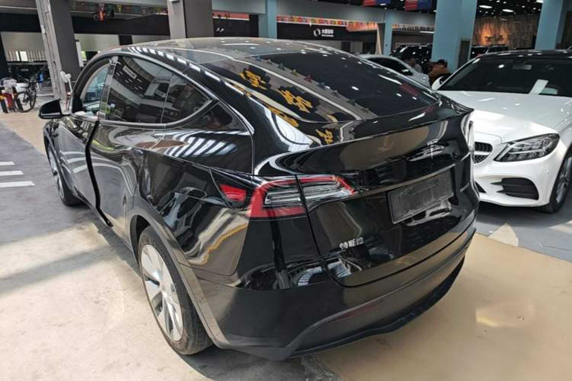 Used Tesla Model Y 2021 Standard Range Rear-Wheel Drive Version Rear Left 45 Deg