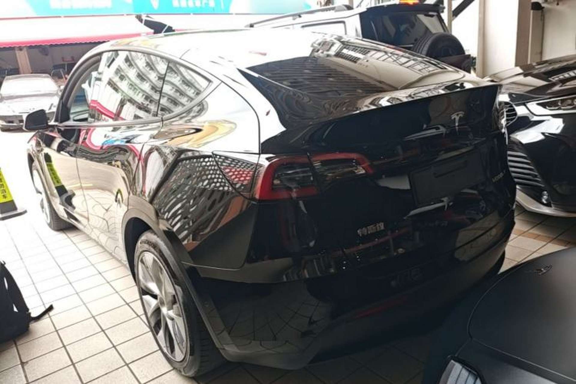 Used Tesla Model Y 2021 Standard Range Rear-Wheel Drive Version Rear Left 45 Deg