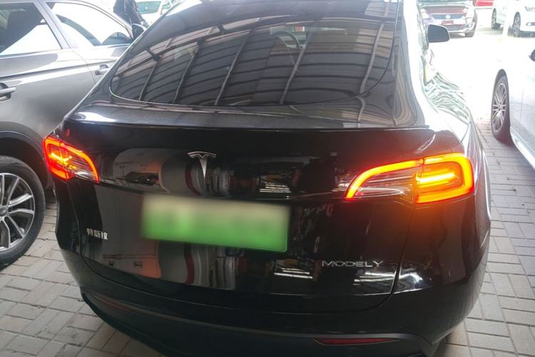 Used Tesla Model Y 2021 Revised Version 2 Long-Range All-Wheel-Drive Edition Rear