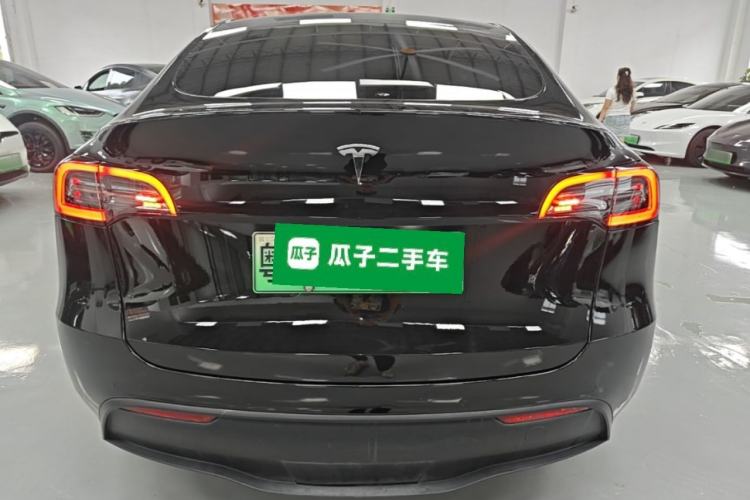 Used Tesla Model Y 2021 Long-Range All-Wheel-Drive Version Rear