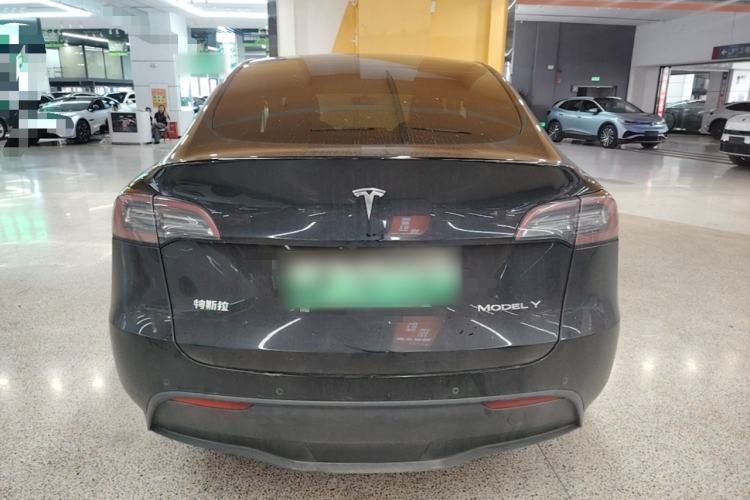 Used Tesla Model Y 2021 Long-Range All-Wheel-Drive Version Rear