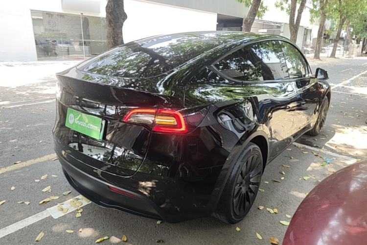 Used Tesla Model Y 2021 Standard Range Rear-Wheel Drive Version Rear Right 45 Deg