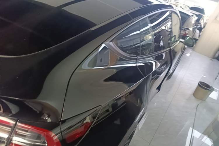 Used Tesla Model Y 2021 Standard Range Rear-Wheel Drive Version Rear Right 45 Deg