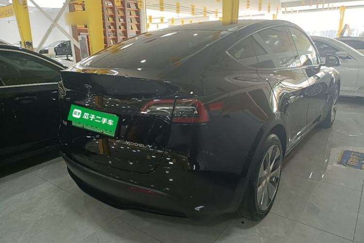 Used Tesla Model Y 2021 Standard Range Rear-Wheel Drive Version Rear Right 45 Deg