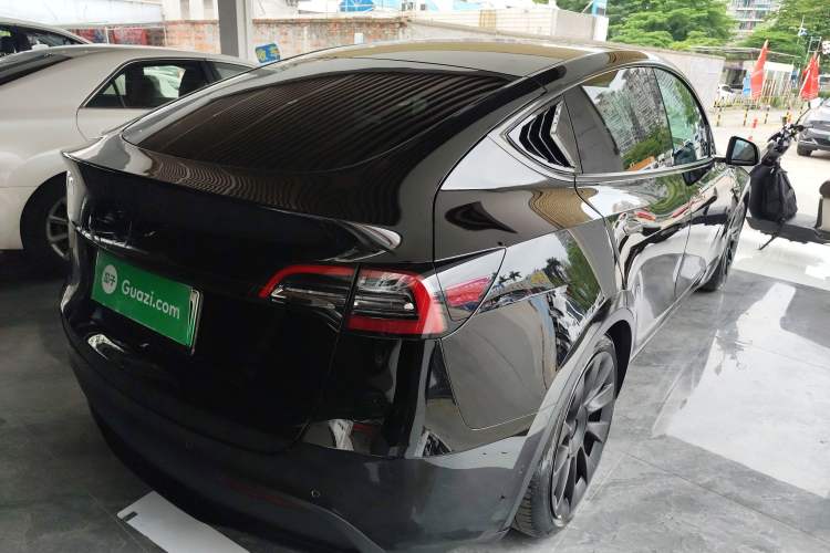 Used Tesla Model Y 2021 Long-Range All-Wheel-Drive Version Rear Right 45 Deg