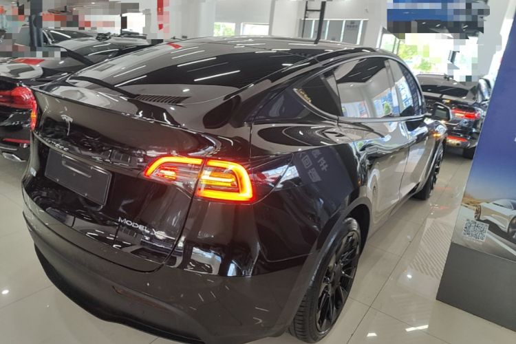 Used Tesla Model Y 2021 Standard Range Rear-Wheel Drive Version Rear Right 45 Deg