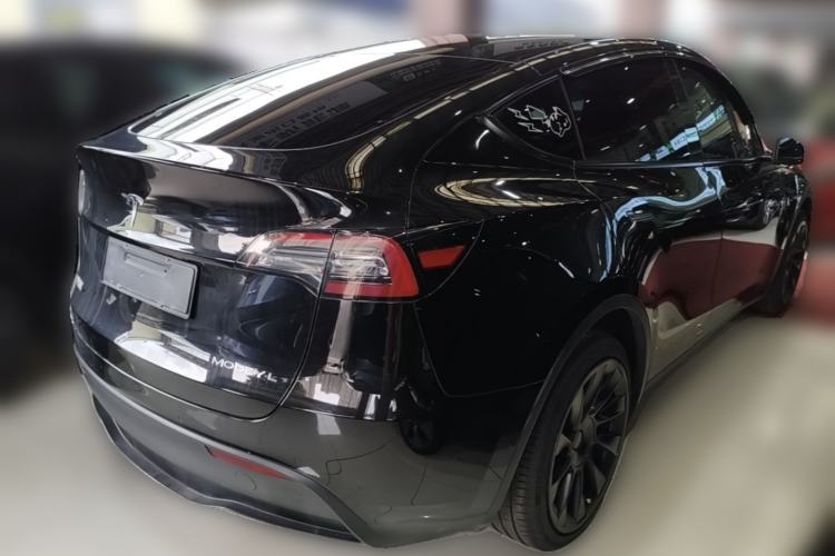 Used Tesla Model Y 2021 Revised Version 2 Long-Range All-Wheel-Drive Edition Rear Right 45 Deg