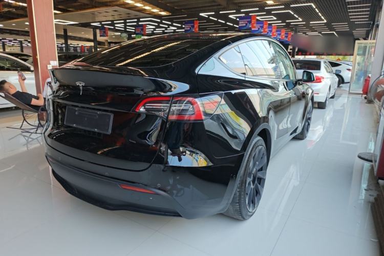 Used Tesla Model Y 2021 Standard Range Rear-Wheel Drive Version Rear Right 45 Deg