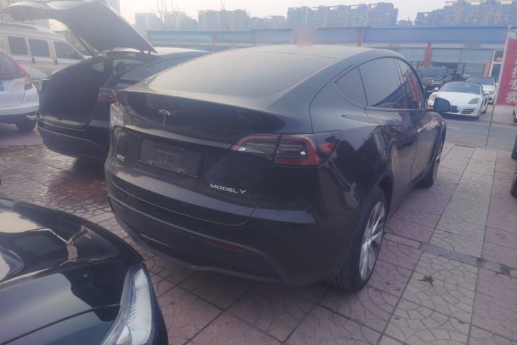 Used Tesla Model Y 2021 Long-Range All-Wheel-Drive Version 3D7 Rear Right 45 Deg