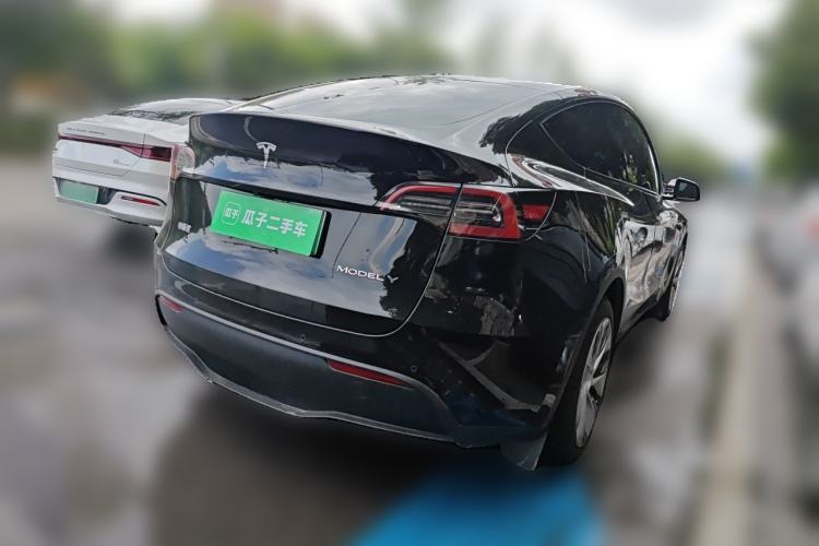 Used Tesla Model Y 2021 Standard Range Rear-Wheel Drive Version Rear Right 45 Deg