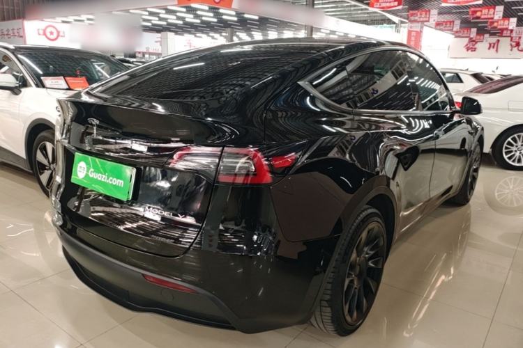 Used Tesla Model Y 2021 Standard Range Rear-Wheel Drive Version Rear Right 45 Deg