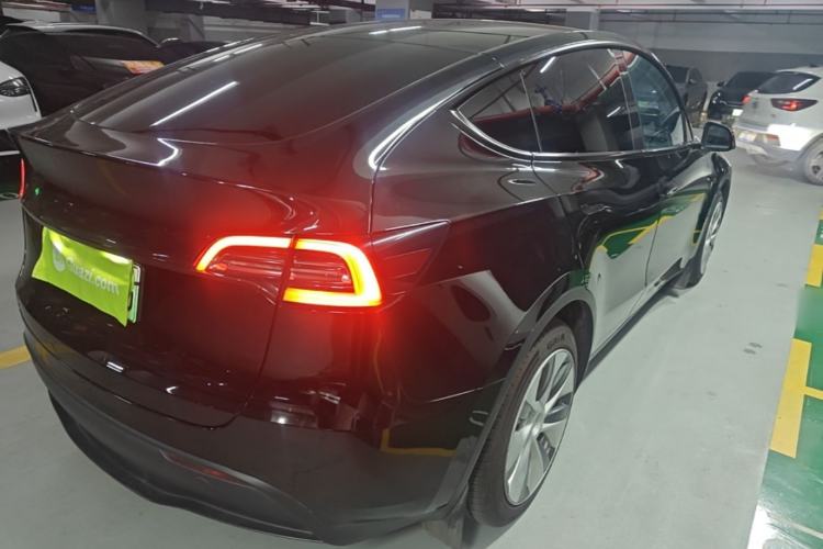 Used Tesla Model Y 2021 Long-Range All-Wheel-Drive Version Rear Right 45 Deg