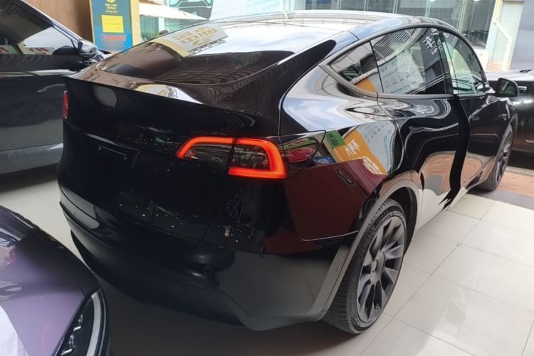 Used Tesla Model Y 2021 Long-Range All-Wheel-Drive Version Rear Right 45 Deg