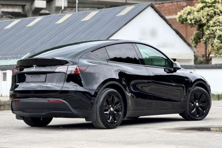 Used Tesla Model Y 2021 Standard Range Rear-Wheel Drive Version Rear Right 45 Deg