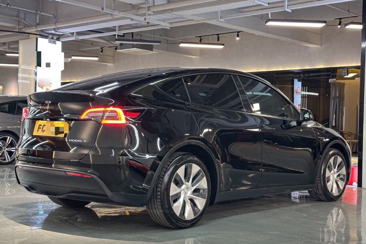 Used Tesla Model Y 2021 Long-Range All-Wheel-Drive Version Rear Right 45 Deg