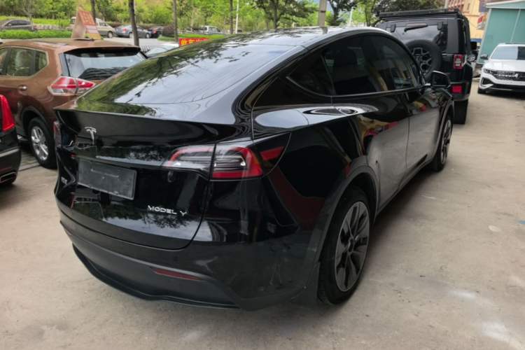 Used Tesla Model Y 2021 Standard Range Rear-Wheel Drive Version Rear Right 45 Deg